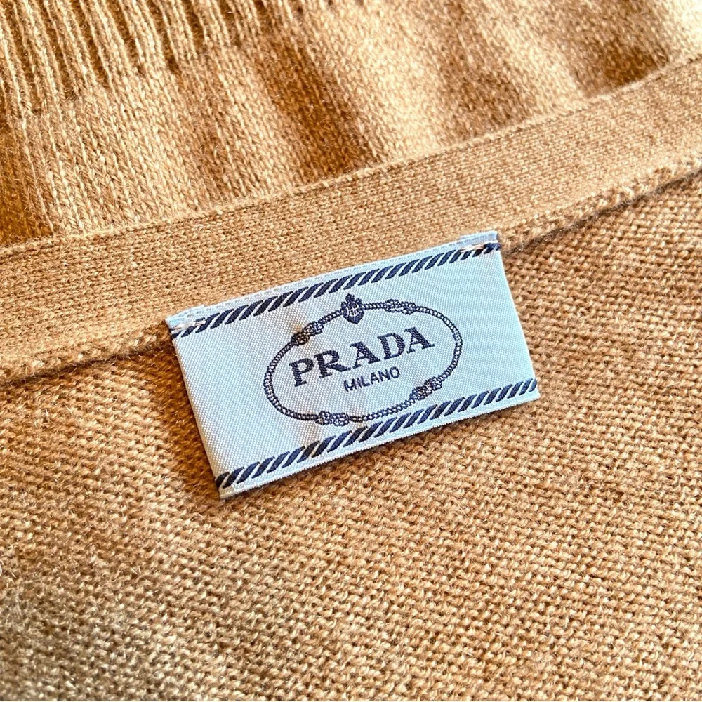 Prada super cute